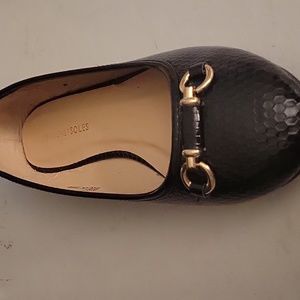 Ladies black flats